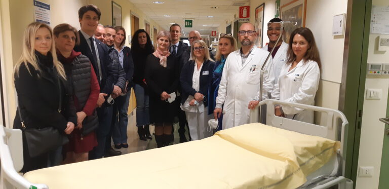 Donation of beds to the oncology department of San Jacopo Hospital, Pistoia
